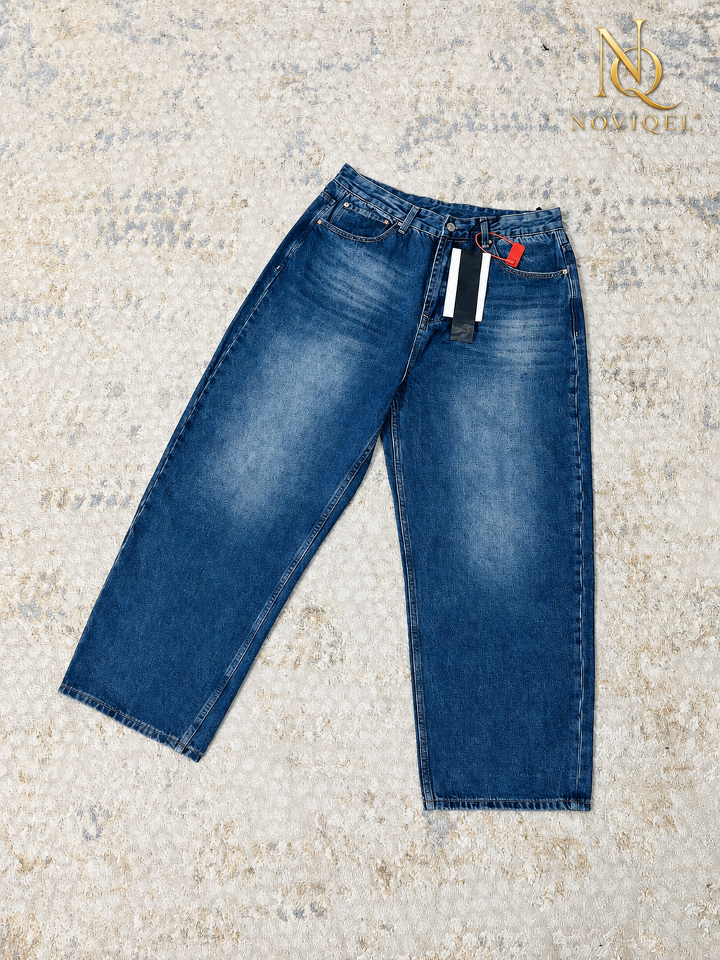 Mid-Wash Baggy Jeans – featured view