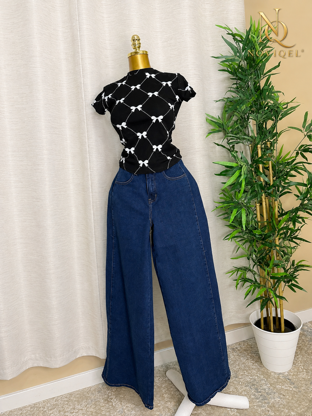 Dark-Wash Wide-Leg Jeans – view 2