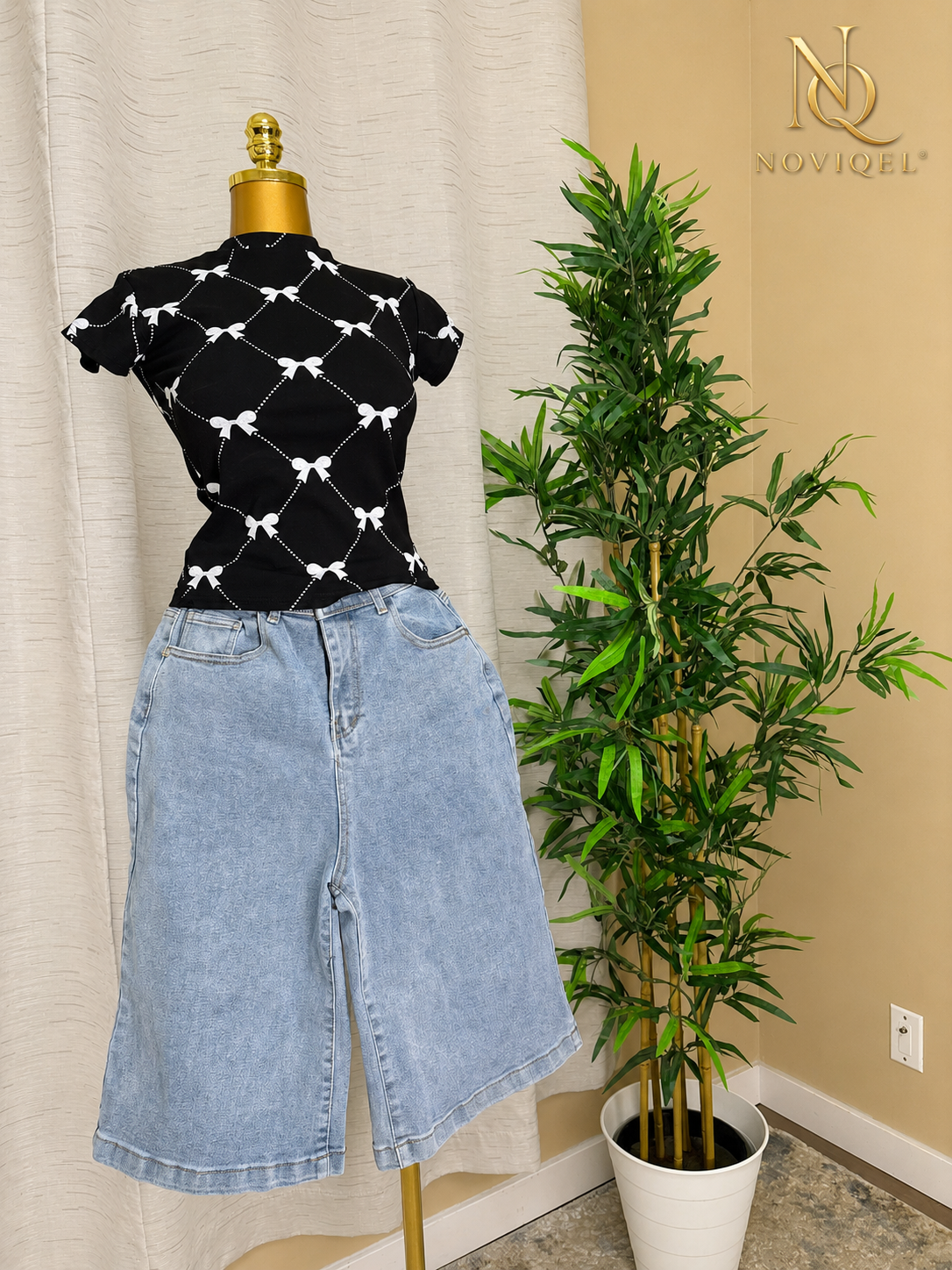 Relaxed Light-Wash Denim Jorts – view 2